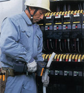 産機・建機レンタル【ケーブルカッター(充電式)】-株式会社レント